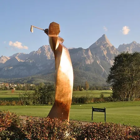 阿尔卑公馆度假酒店 酒店 埃尔瓦尔德