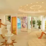 ألبين ريزيدانس فندق